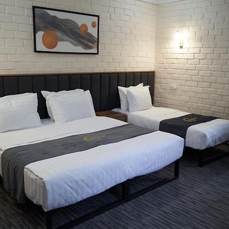 Vatan Plaza Hotell Tasjkent Eksteriør bilde