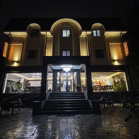 Vatan Plaza Hotell Tasjkent Eksteriør bilde