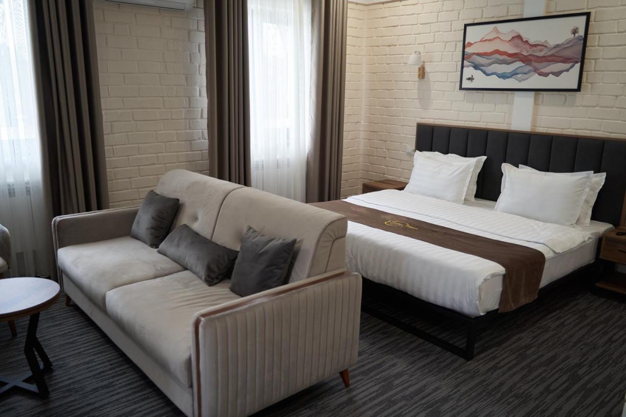 Vatan Plaza Hotell Tasjkent Eksteriør bilde