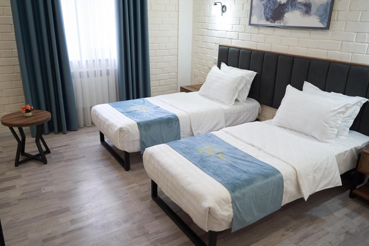 Vatan Plaza Hotell Tasjkent Eksteriør bilde